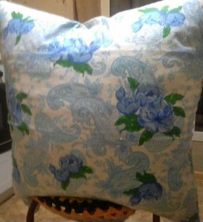 Подушка пуховая 70 х 70