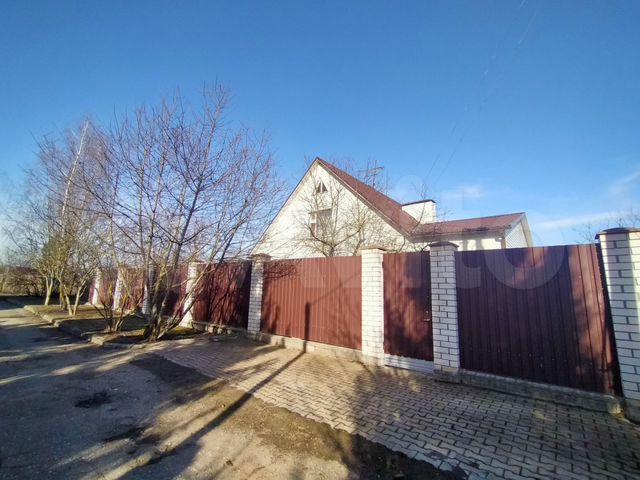 Коттедж 200 м² на участке 15 сот.