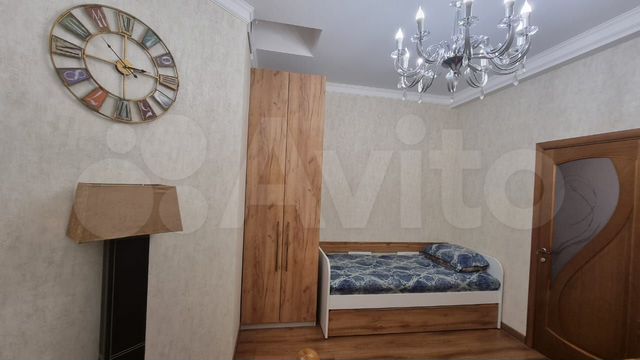 4-к. квартира, 90 м², 3/4 эт.