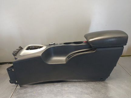 Подлокотник центральная консоль Nissan Qashqai+2