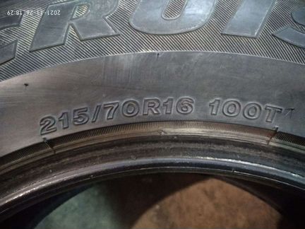 Bridgestone 215/70 R16, 2 шт