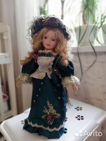 Кукла фарфоровая коллекционная
