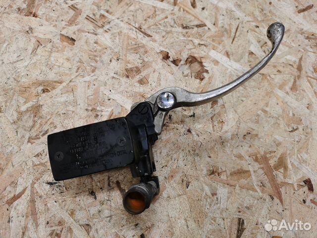 Машинка переднего тормоза Suzuki dl 650 v-strom 20