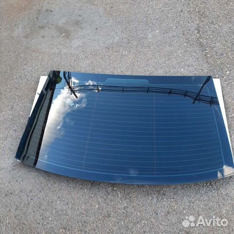 Заднее лобовое стекло VW Jetta5