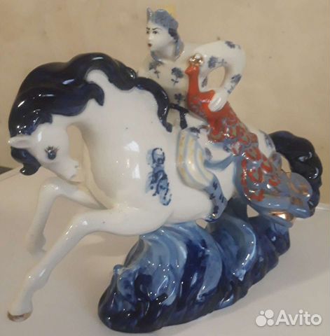 Статуэтка Иван-Царевич с Жар-Птицей