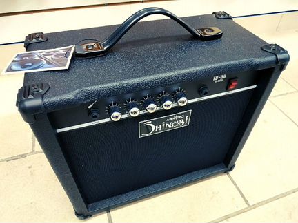 Комбоусилитель для бас гитары