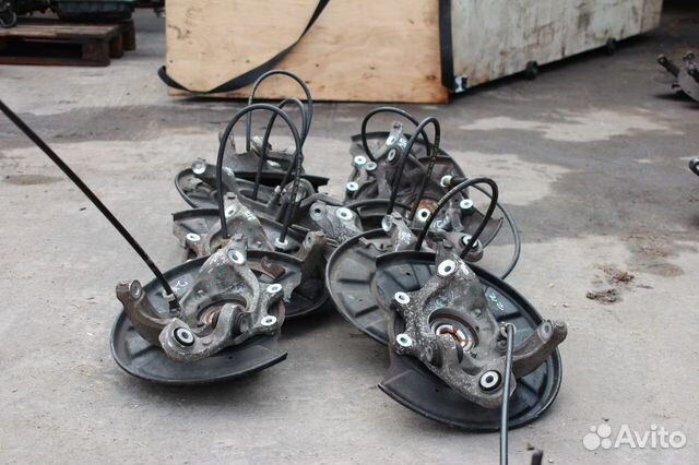 Кулак (цапфа) зад. на мерседес w212