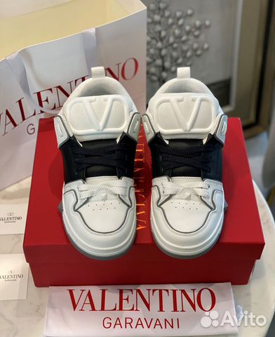 Кроссовки Valentino