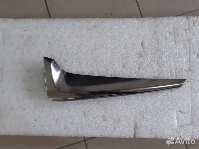 Хром Накладка левого фара Lexus LX 570