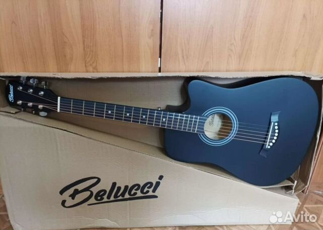 Гитара акустическая 6ти струнная