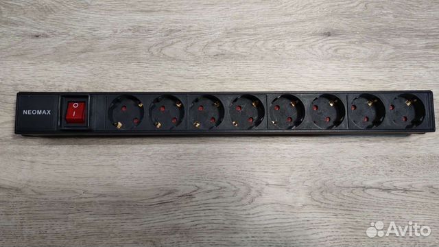 Удлинитель-Блок розеток 8 шт. (PDU) neomax
