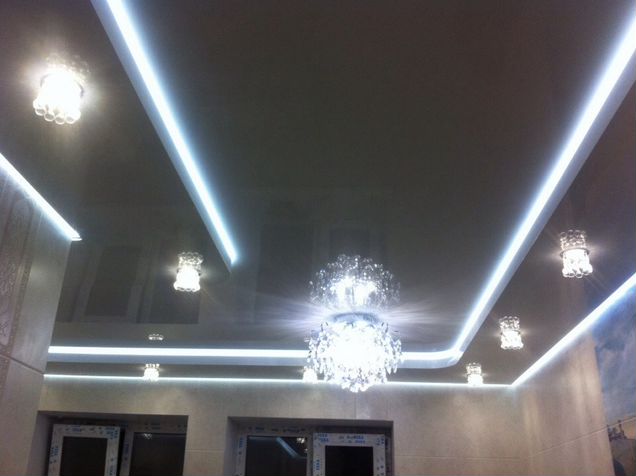 красный натяжной потолок. подвесной потолок. натяжные потолки оскол. двухуровневый потолок. подвесные натяжные потолки.