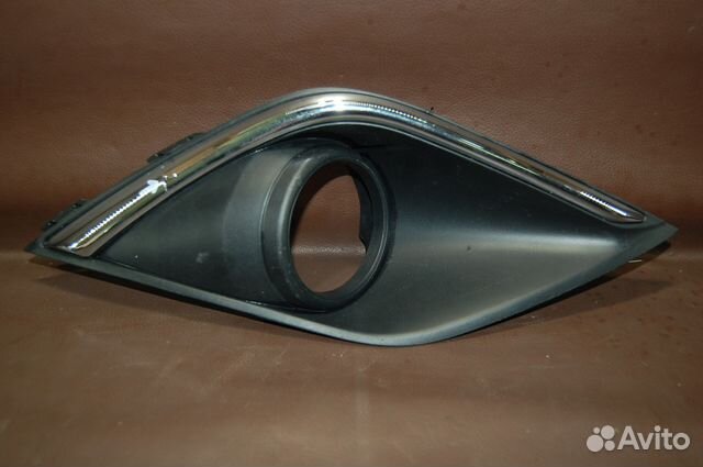 Накладка фары птф правой - Mitsubishi Outlander 3