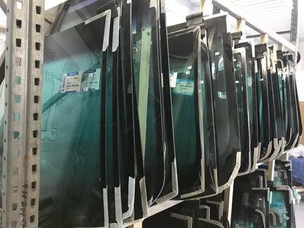 Лобовое стекло Subaru Forester III