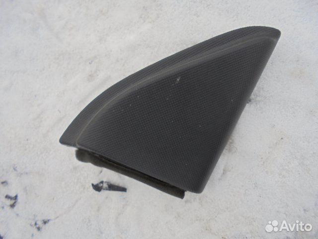 Уголок двери правый Toyota Corolla Fielder NZE124