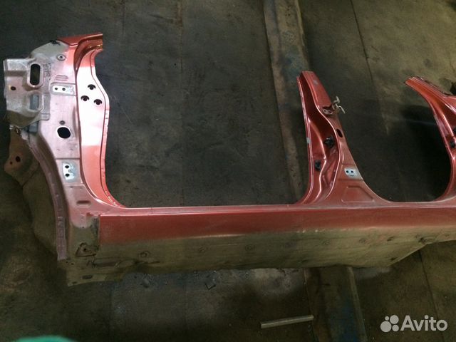 Порог со стойкой левый Nissan Note E11