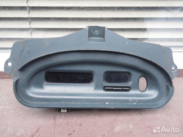 Дисплей магнитолы Рено Сценик 1