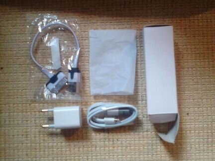 Зарядное устройство для iPad и iPhone