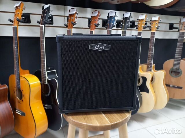 Комбоусилитель для Бас-гитары Cort CM20B Новый