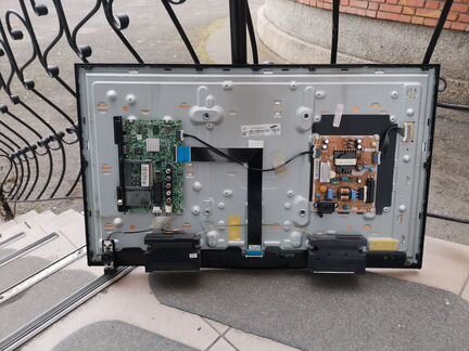 Телевизор Samsung UE32H4000 (Разбор)(По запчастям)