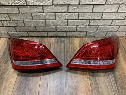 Hyundai Equus Фонарь задний левый и правый