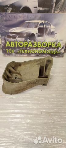 Задний кронштейн двигателя Volvo S80