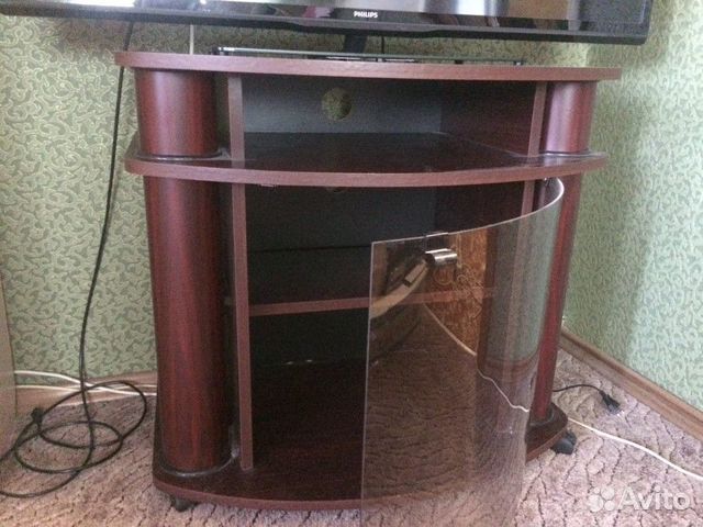 Тумбочька под телевизор