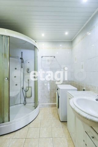 3-к. квартира, 110 м², 6/9 эт.