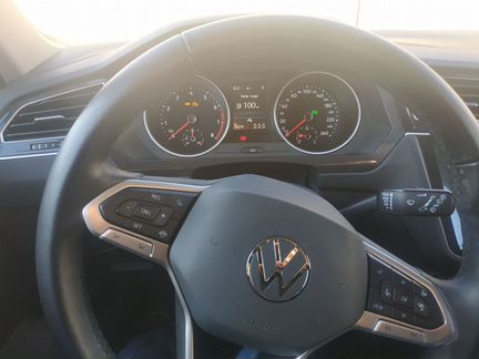 Volkswagen Tiguan 2.0 AMT, 2021, 18 000 км