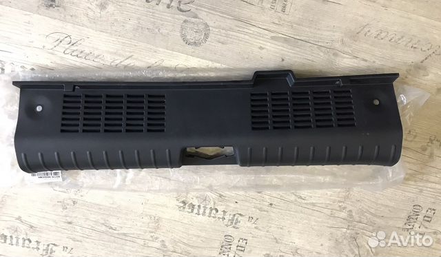 Накладка замка багажника Kia Rio 4 X-Line