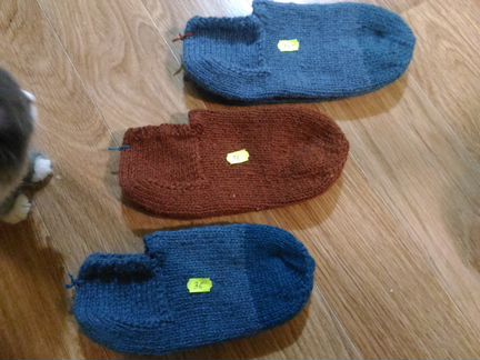 Вязаные носки и следы на Казачьем