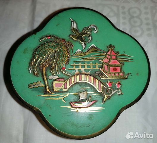 Банки жестяные пластмассовые СССР