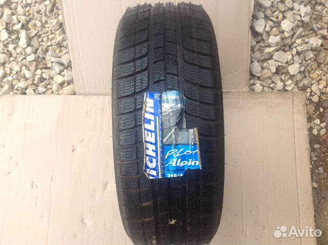 Michelin Pilot Alpin PA2 215/45 R17