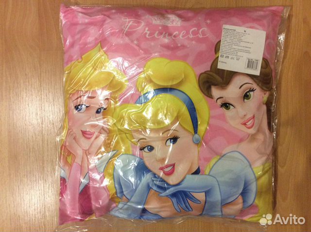 Подушка декоративная, новая, для девочки, 37х37 см