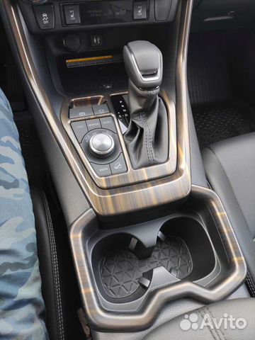 Декоративные накладки салона Toyota Rav4 2020