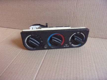 Бмв 3 Е36, 91-99г., блок управления отопителем