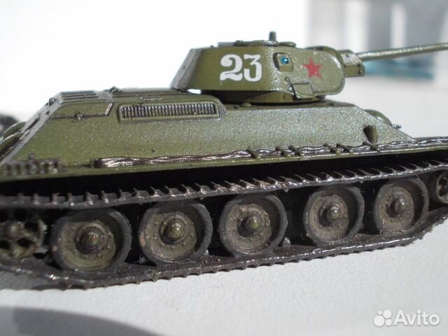 Модель танка т 34-76 в масштабе 1/100