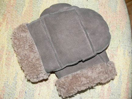 Рукавицы из натуральной овчины (Болгария) продам