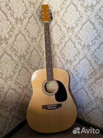 Акустическая гитара Martinez вместе с чехлом