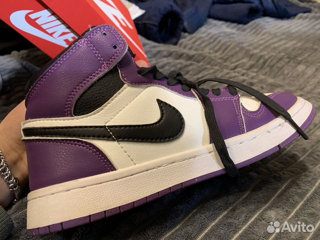 Кроссовки Nike