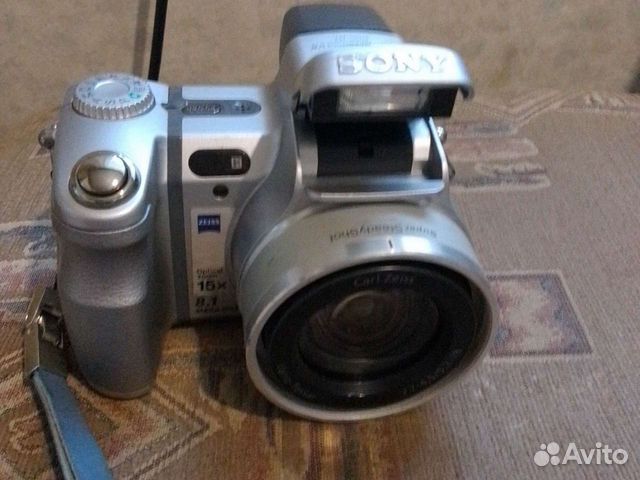 Компактный фотоаппарат sony