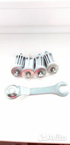 Транспортировочные болты для стиральной машины