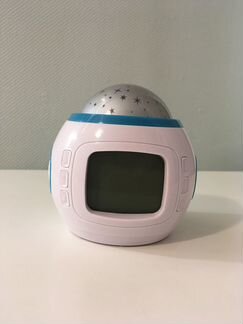 Музыкальные часы с проектором звездного неба