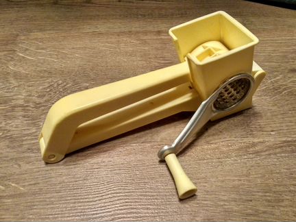 Терка - мельница для сыра и чеснока