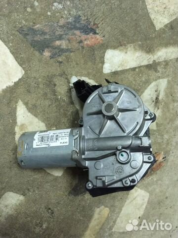 Моторчик стеклоочистителя для Рено Каптюр Сандеро2