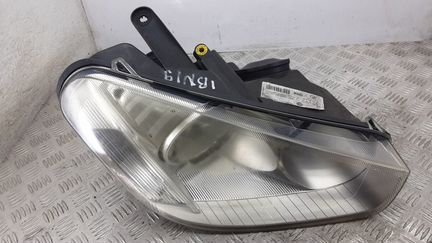 Фара правая на Ford C-max 1 рестайлинг