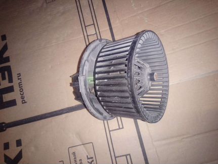 Моторчик печки Renault Duster