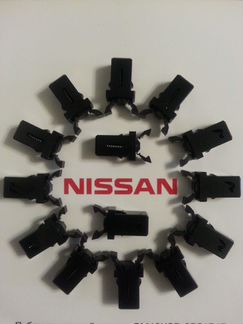 Фиксатор очечника 688304X00A для Nissan Pathfinder