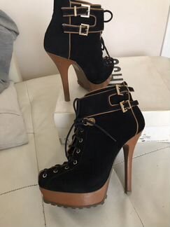 Shutz, огонь ботильоны