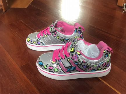 Кроссовки-ролики с лампочками